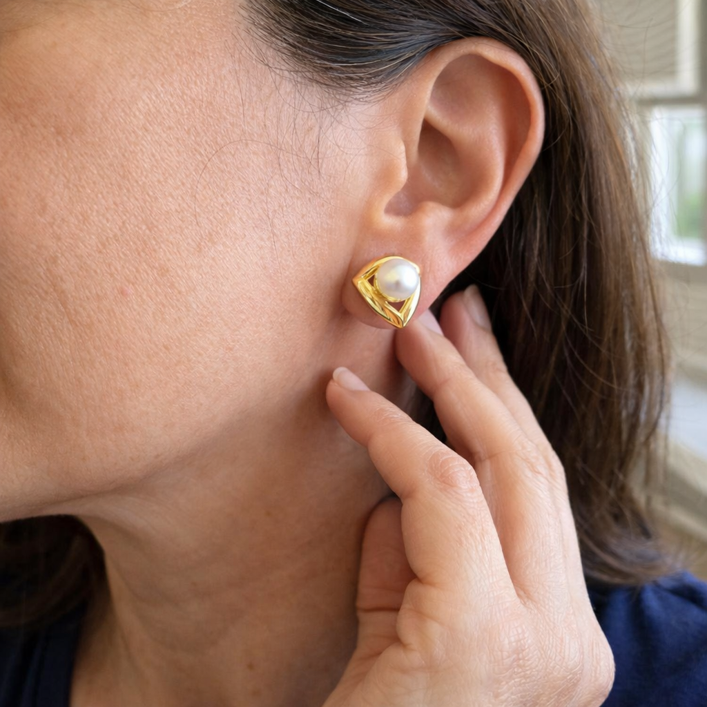 Stunning Pearl and Gold Earrings | GEMSTONES